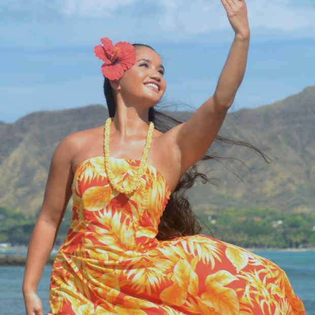 hawaiian girl clothes